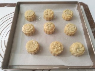 9、广式月饼,9.做成一个个小月饼，