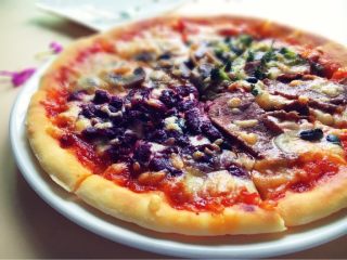 11、意式四季披萨,成品