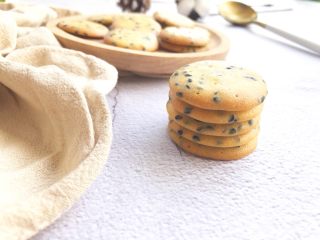 10、黑芝麻薄脆饼,叠叠高来一张图片
