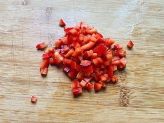 4、培根火腿披萨,红椒丁