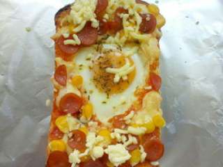 11、土司披莎,好了可以开始吃了。