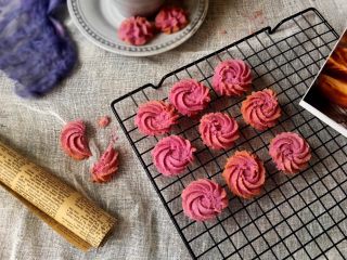 17、紫薯曲奇,成品图;