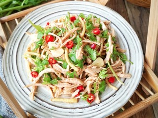 14、柠檬手撕鸡,怎么样?是不是看起来却是很有食欲呢?