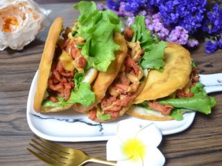 19、鼎香坊里脊肉饼,成品。