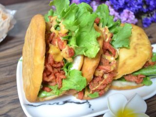 20、鼎香坊里脊肉饼,自己做的肉多多。