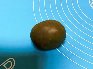 21、宝宝健康食谱 猫爪饼干,取出抹茶面团