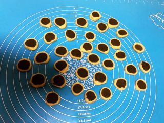 34、宝宝健康食谱 猫爪饼干,切成5㎜后的小片
