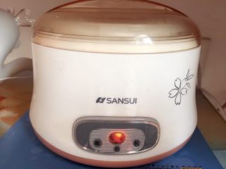 8、能量酸奶杯,插电发酵6-8小时;冬天适量延长时间;