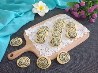 15、黑芝麻饼干,成品图。