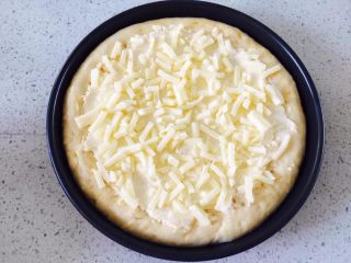 10、榴莲披萨,铺上剩下的三分之一