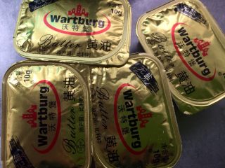 2、雪花酥,黄油40克