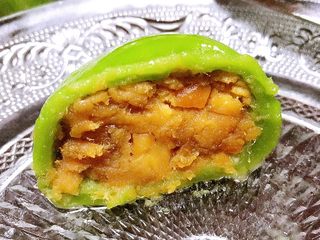 5、#咸蛋黄肉松青团#,有没有被吸引到，动手制作吧，还是很简单哒