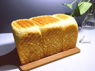 18、牛奶吐司,来个正面照,吐司面包好了 早餐神器