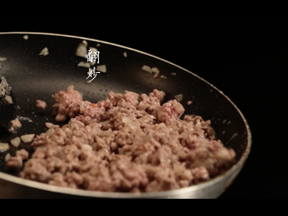 12、陈小春儿子喜欢的热辣披萨这样做,