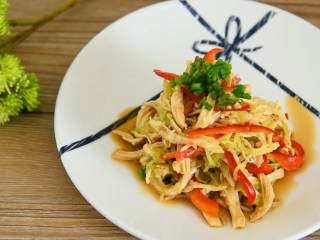 11、凉拌鸡丝—夏天就爱吃点清淡爽口的,大吉大利，今晚吃...凉拌鸡丝啊~