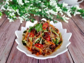 23、夏天必备+凉拌海蜇皮,成品图