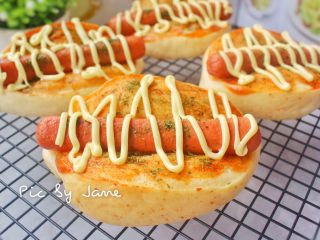 9、免出膜香肠包,成品