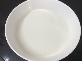 18、五彩冰皮月饼（附奶黄馅做法）,过筛后的，顺滑细腻