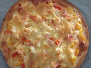 11、海鲜披萨,最后取出，晾凉一些就可以享用了！