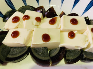 9、小葱拌豆腐,加蚝油