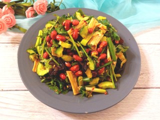 19、黄瓜腐竹大拌菜,香辣爽口的大拌菜