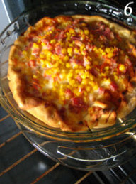 5、芝加哥深盘pizza,烤箱预热230C，烤15min，转低到190 C, 烤15min即可