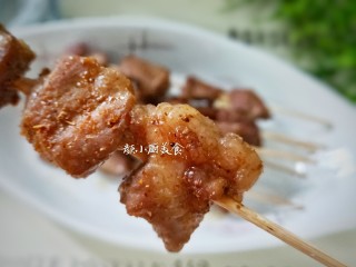 10、烤肉串,一次一斤都不够吃。