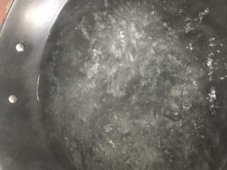 25、一天家双色凉皮➕肉夹馍????,大于披萨盘的锅烧开水