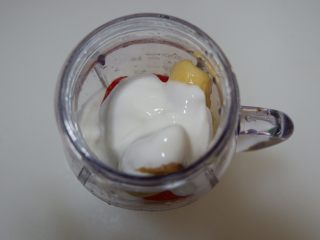 9、凤梨酸奶燕麦,低脂代餐,酸奶，蛋白粉