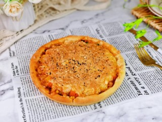 13、虾仁培根披萨,诱人的披萨出炉～趁热脱模。