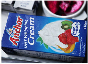 2、火龙果冰淇淋,冰镇过的淡奶油