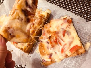 10、吐司披萨,吃