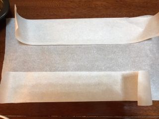 2、午后茶点《红豆芝士条》【甜点篇】,裁剪好油纸