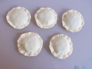 9、饺皮双层饼,依次做好备用