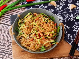 16、凉拌粉丝,成品图