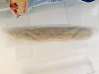 10、全麦香葱饼干,放入冷冻1个小时。