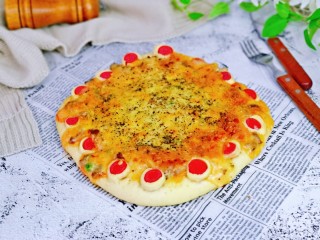 20、黑椒牛肉披萨,黑胡椒牛肉粒披萨出炉啦！太诱人了吧～