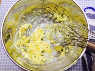 7、花样曲奇,一档低俗打发，打的时候要看状态，一般二十秒差不多