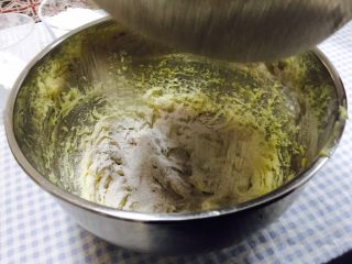 13、花样曲奇,过筛可以减少杂质