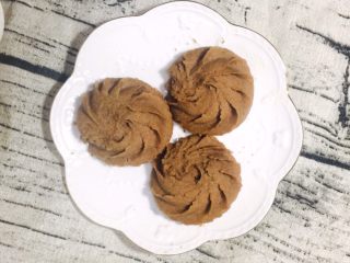 21、花样曲奇,玫瑰花形的可可咖啡