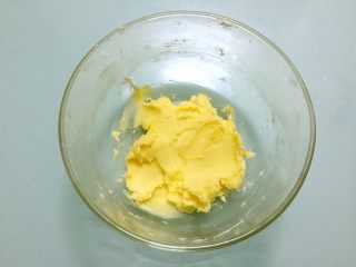 4、蔓越莓饼干,搅拌均匀