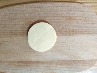 10、卡通瓢虫三明治,再放上芝士片