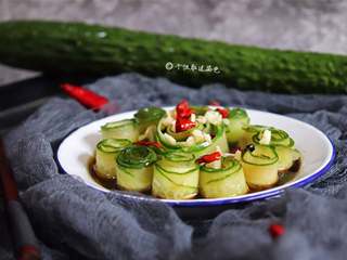 8、响油黄瓜卷,简单到没有朋友，但是却别具风情有木有