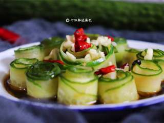 9、响油黄瓜卷,简单的食材，做出不简单的菜