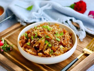 15、春节初二回娘家三鲜卤面四拌菜之四 糖醋面筋,成品图。