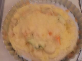 12、芒果披萨,第一次的披萨取出。