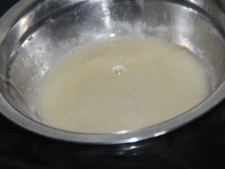 11、红豆蓉黑枣羹,直到全部融化均匀