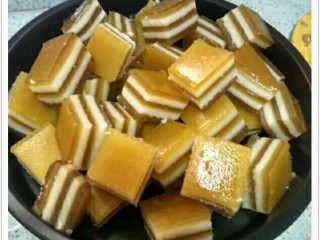 4、马蹄糕,切一小块的