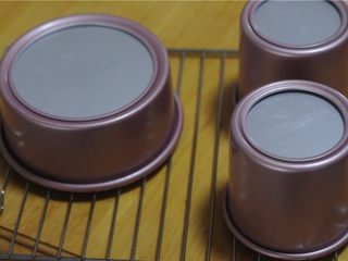 10、fiuff棉花糖淋面蛋糕,出炉倒扣