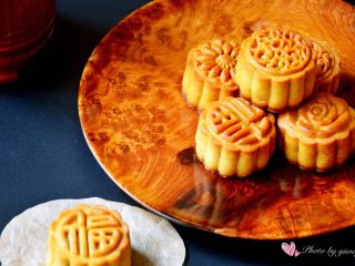 14、蛋黄月饼,回油好的